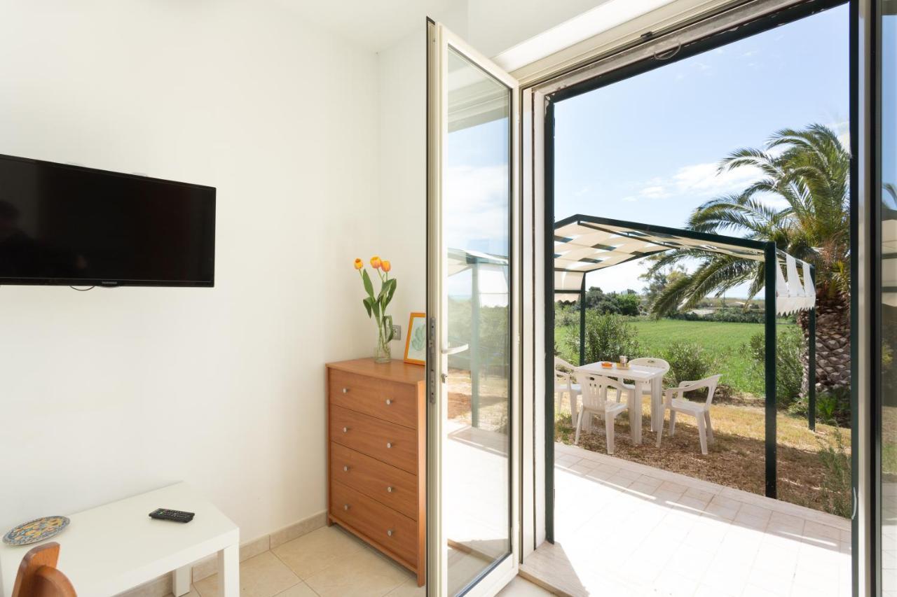 Al Ficodindia Apartment Sampieri Bagian luar foto